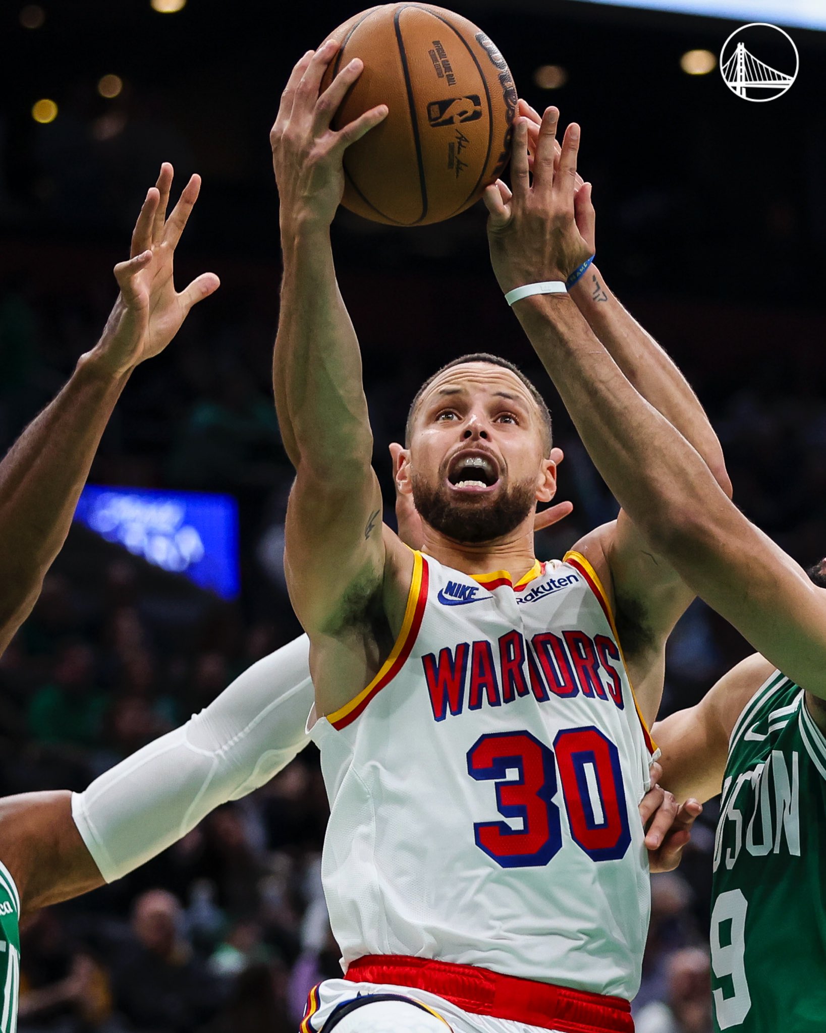 爱游戏-羽毛球队赛后接受采访：凯尔特人是我最难对付的对手